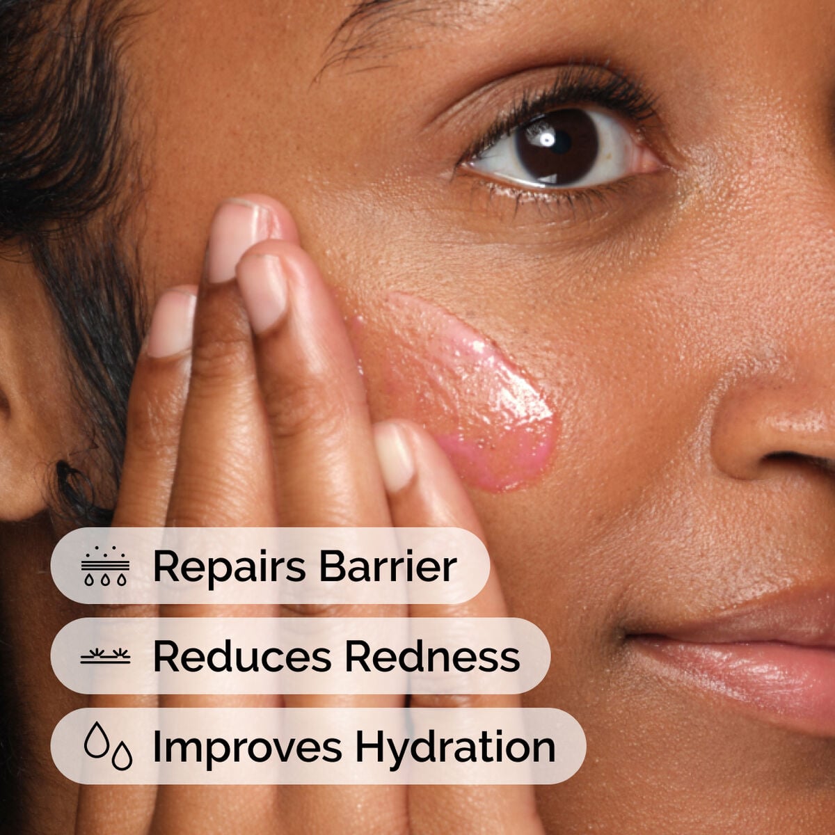 soothing-and-barrier-support-serum-set-e6 ord-soothing-barrier-support-serum-model-application-with-benefits.jpg